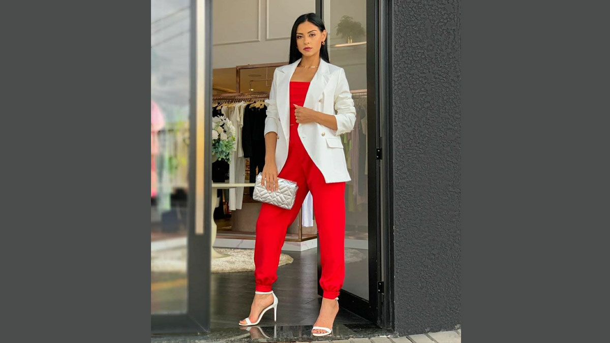 ۳. کت با برش‌های خاص یا طراحی نامتقارن